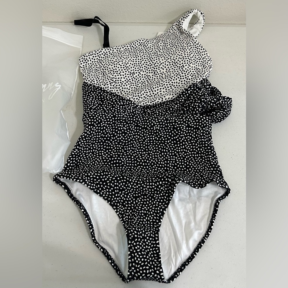 Buffbunny Venetian One Piece Swimsuit